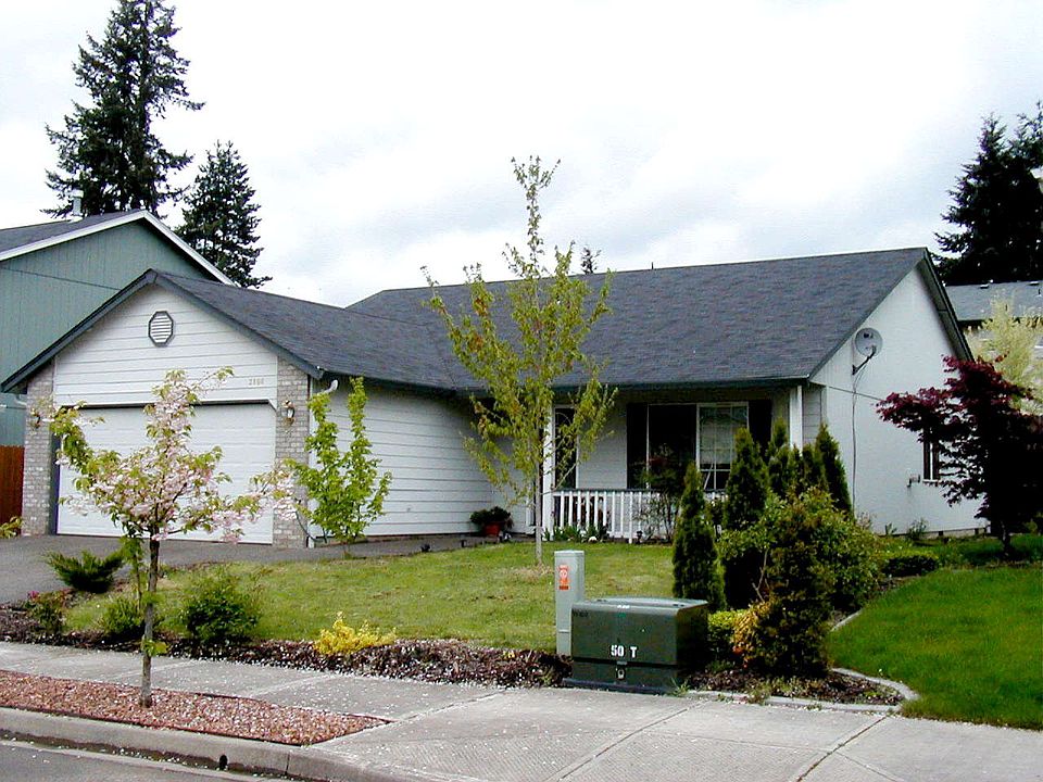 1st image of 3800 NE 84th St