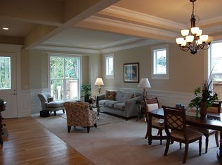 5102 NE 10th St, Renton, WA 98059