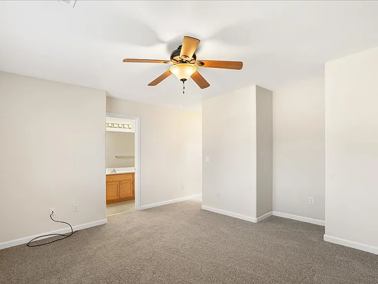 1002 Bay Terrace Dr — Photo 24