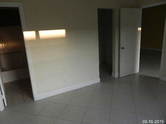 3rd image of 4711 NW 4th Ave
