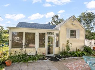 1171 Pleasant Pl, Aurora, IL 60505