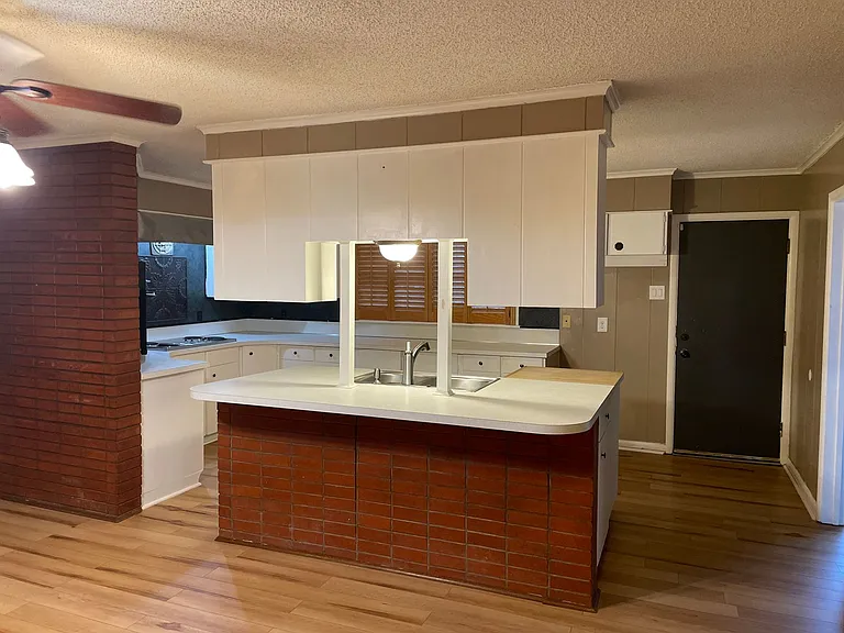 4302 S 7th St — Photo 20