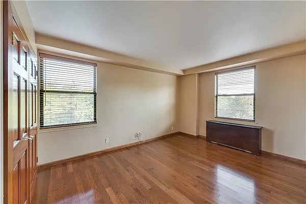 Sold by Exclusive Properties Sotheby's International Realty | media 18