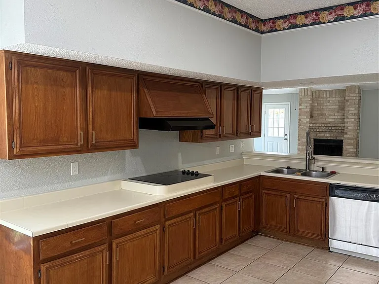 12907 Ashford Knoll Dr — Photo 3