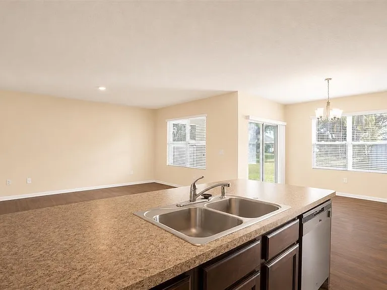 1865 Jackson Oaks Dr — Photo 8