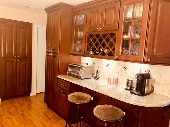 Breakfast bar and wine rack 