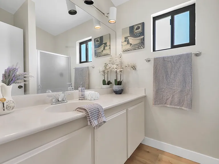 74237 Catalina Way — Photo 17