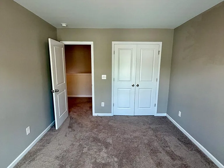 7091 Gladstone Cir — Photo 12