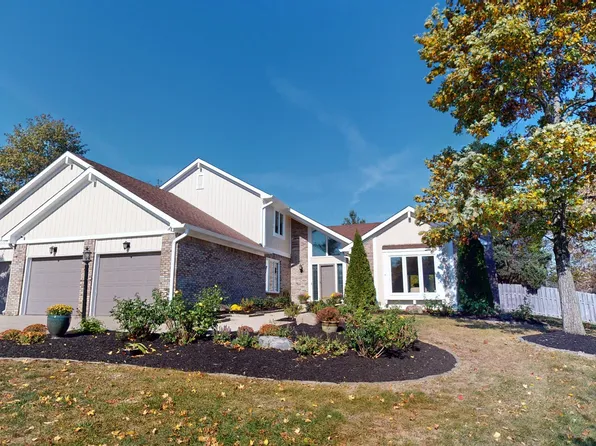 4652 Allen Dr, Carmel, IN 46033
