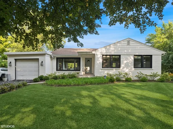 1491 Deerfield Pl, Highland Park, IL 60035