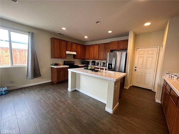 4th image of 12685 Barbazon Dr