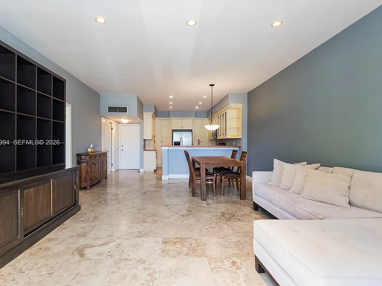 5 Island Ave #LE — Photo 6