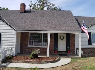 3147 E Sussex Way, Fresno, CA 93726