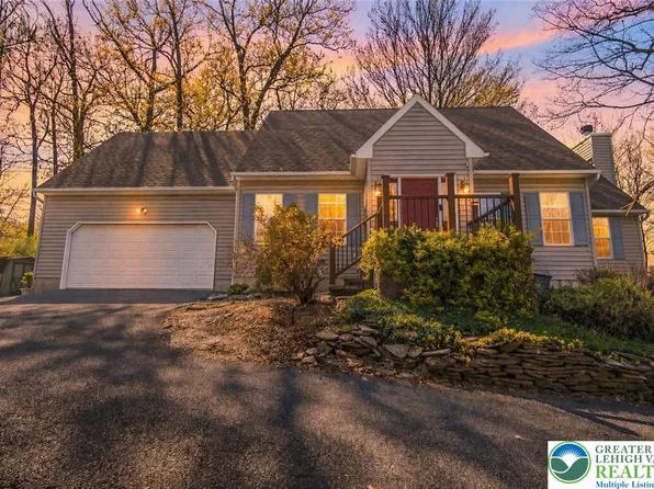 631 Bishops Pl, Northampton, PA 18067