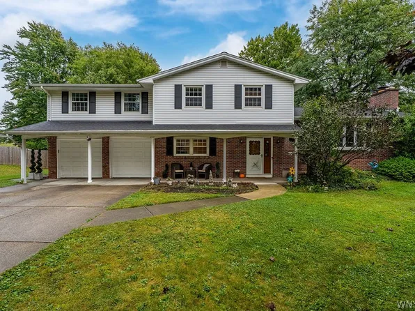 4565 Christian Dr, Clarence, NY 14031