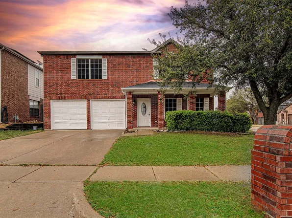 1301 Gold Dust Ln, Saginaw, TX 76131