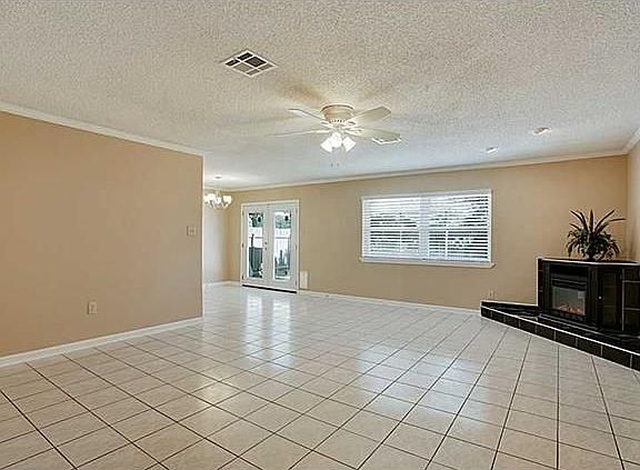 4th image of 1712 W Frisco Dr