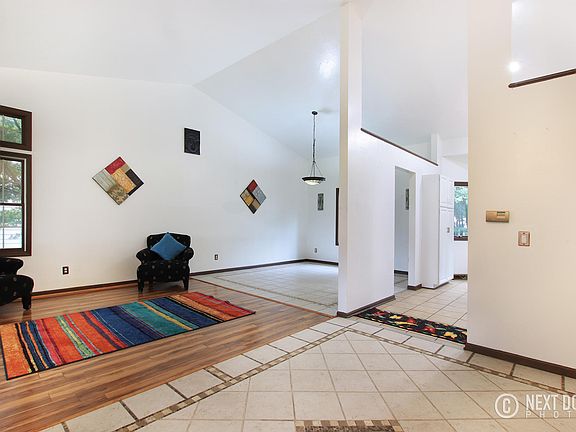 5th image of 478 Pine Lake Ct