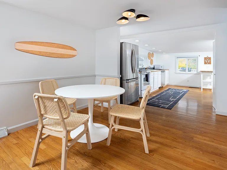 47 Northern Blvd — Photo 12