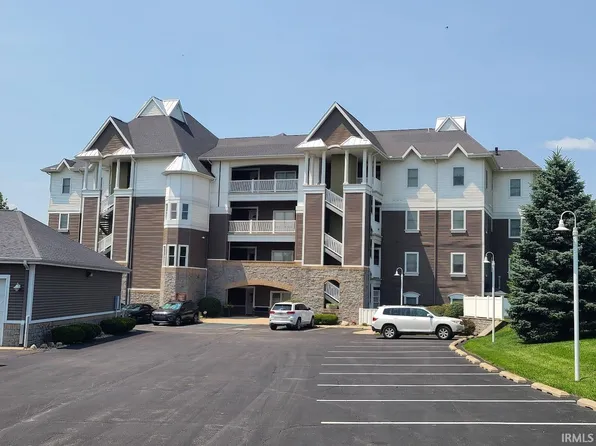 10005 N Turkey Creek Rd Unit 10, Syracuse, IN 46567
