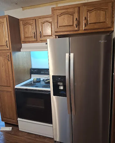 New frig. and new cabinets installed this year.