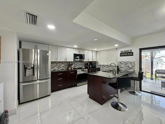 5th image of 10106 SW 146th Pl