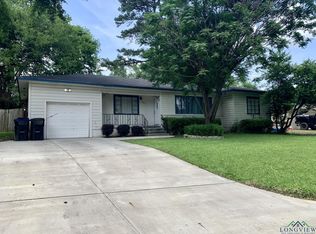 203 Isgren Dr, Longview, TX 75602