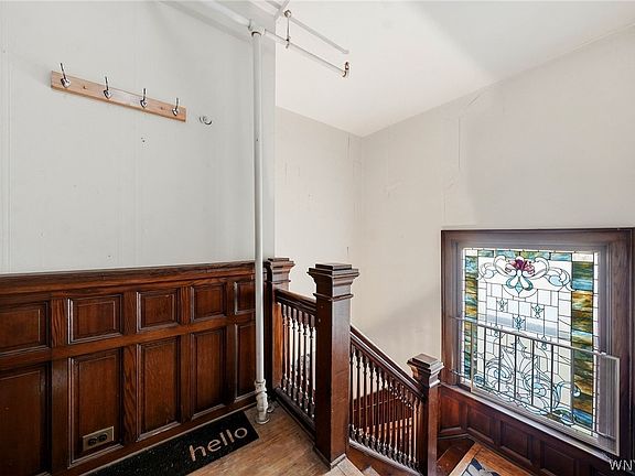 4th image of 462 W Delavan Ave