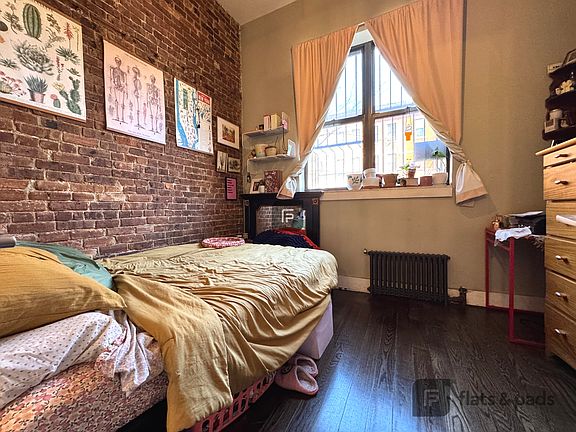 3rd image of 600 Rogers Ave APT 1A
