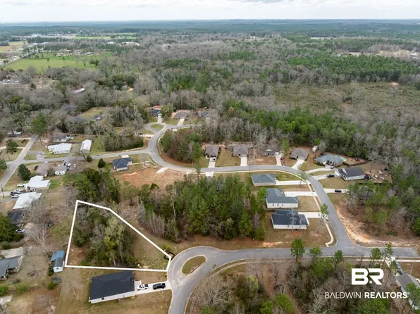 3 Mary Jane Dr, Bay Minette, AL 36507