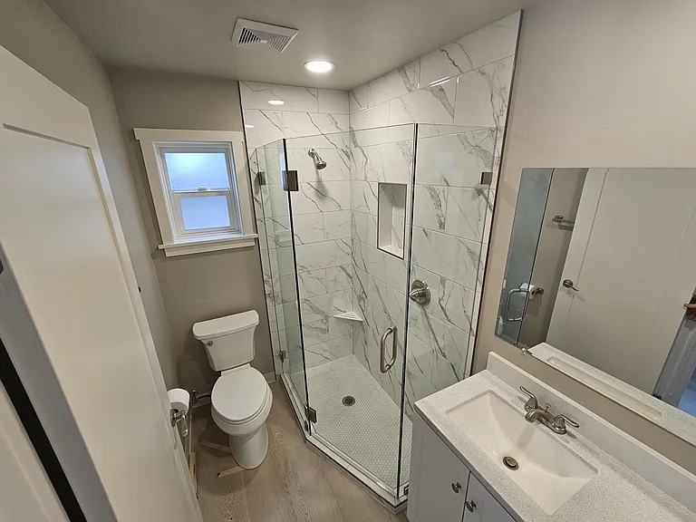 423 Whidbey St — Photo 7