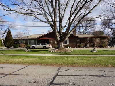 19106 Purlingbrook St, Livonia, MI, 48152