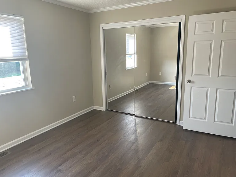 2306 Textile St #5 — Photo 3
