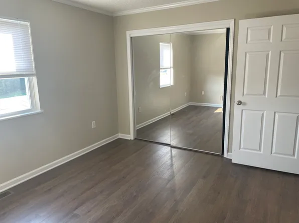 2306 Textile St APT 2, Johnson City, TN 37604