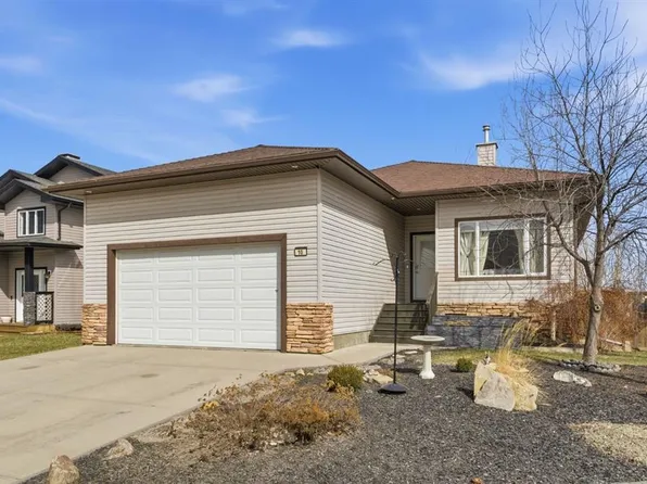 10 S Goddard Cir, Carstairs, AB T0M 0N0