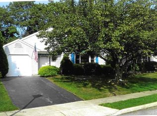 6 Golden Rod Ct, Brick, NJ 08724