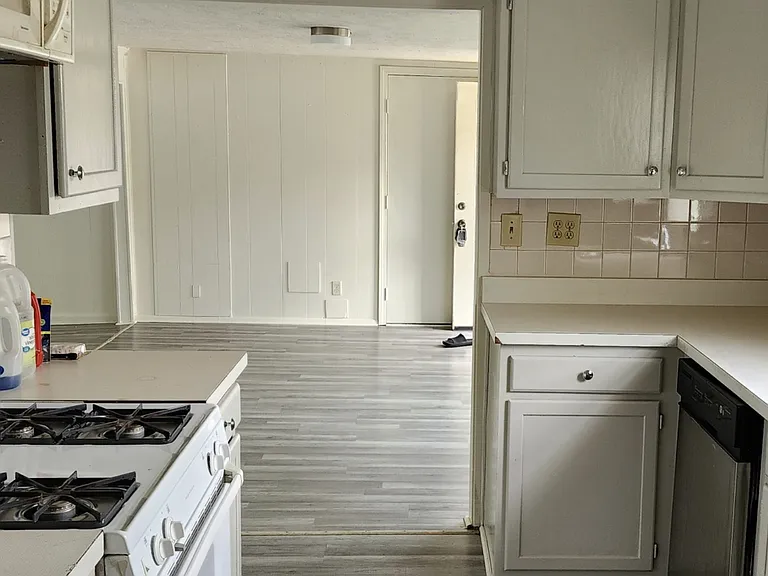 2286 Kessler Boulevard North Blvd — Photo 11