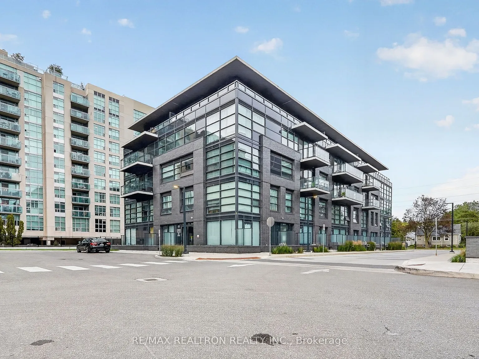 1604 Charles St — Photo 3