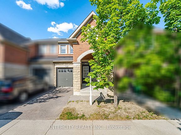 3rd image of 55 Loftsmoor Dr