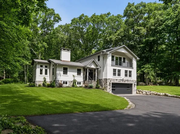 184 Bedford Rd, Lincoln, MA 01773