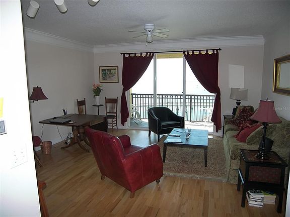 3rd image of 345 Bayshore Blvd APT 1111