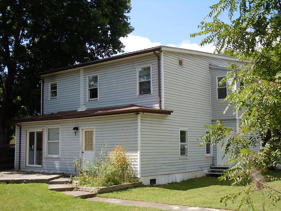 2nd image of 815 6th Ave