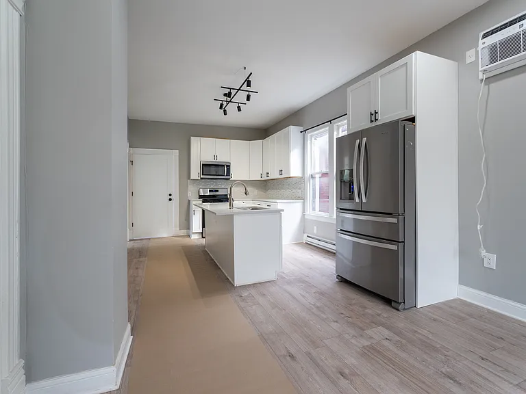 2053 N Bingham St #2 — Photo 4