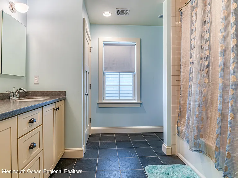 26 Atlantic Ave — Photo 29