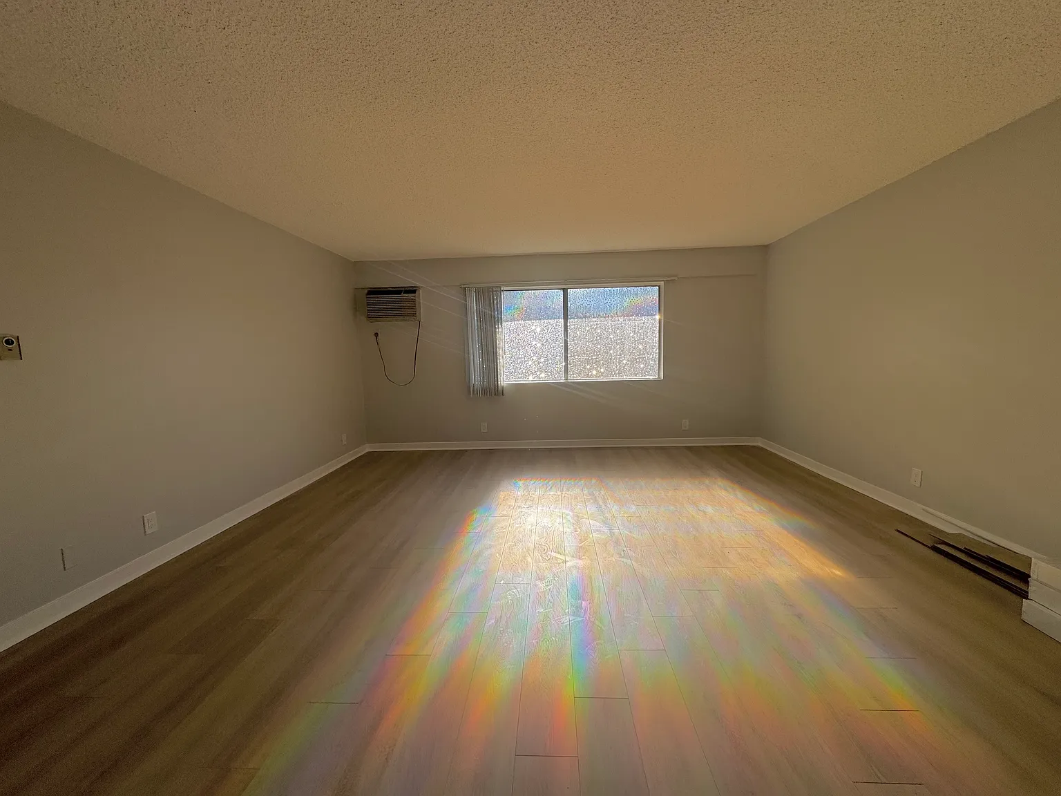1 bed, 700 sqft, $1,795 — Photo 4
