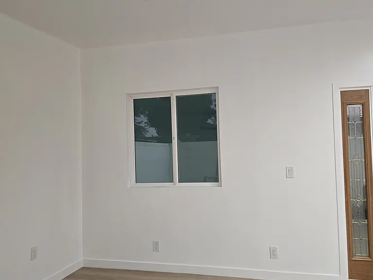 3230 Cerritos Ave #1/2 — Photo 11