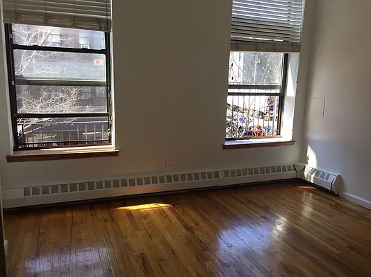 Rented by Grand & Co. | media 34