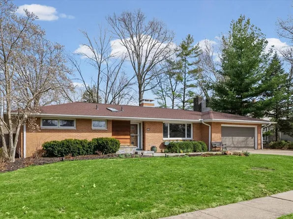 1224 Foothill Dr, Champaign, IL 61821