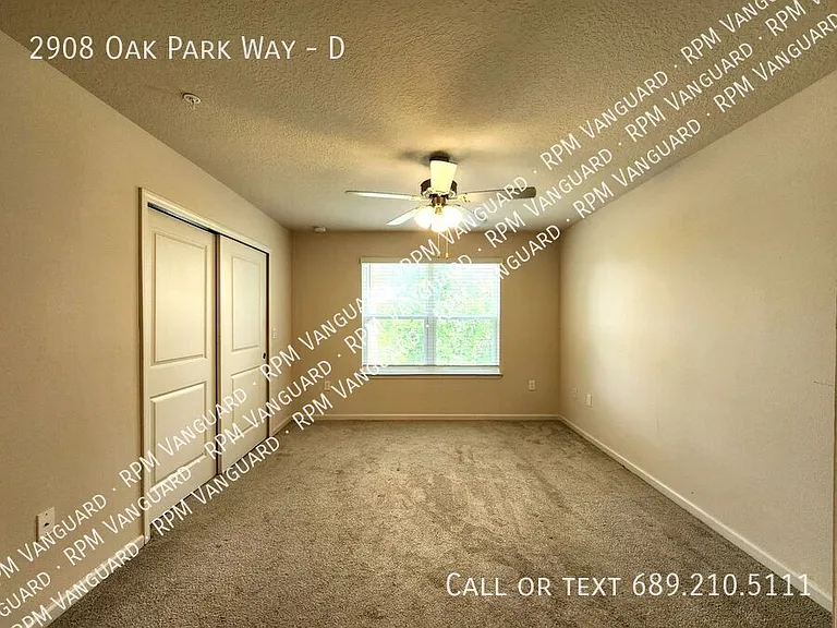 2908 Oak Park Way #D — Photo 8