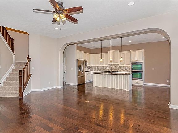 2nd image of 2699 E High Grove Cir